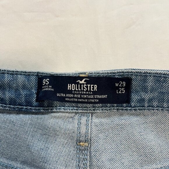 Hollister Light Wash High Waist Distressed Denim Jeans | Size 9S - Picture 3 of 6